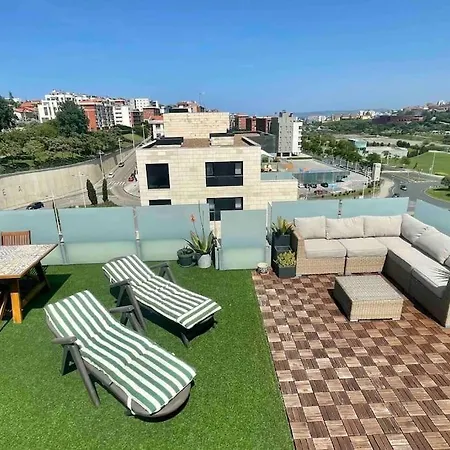 아파트 Luminoso Atico Con Terrazas Y Garaje En Sardinero 산탄데르